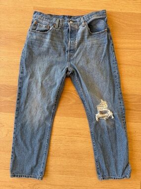 Levi's Blue Distressed Ankle Crop Jeans